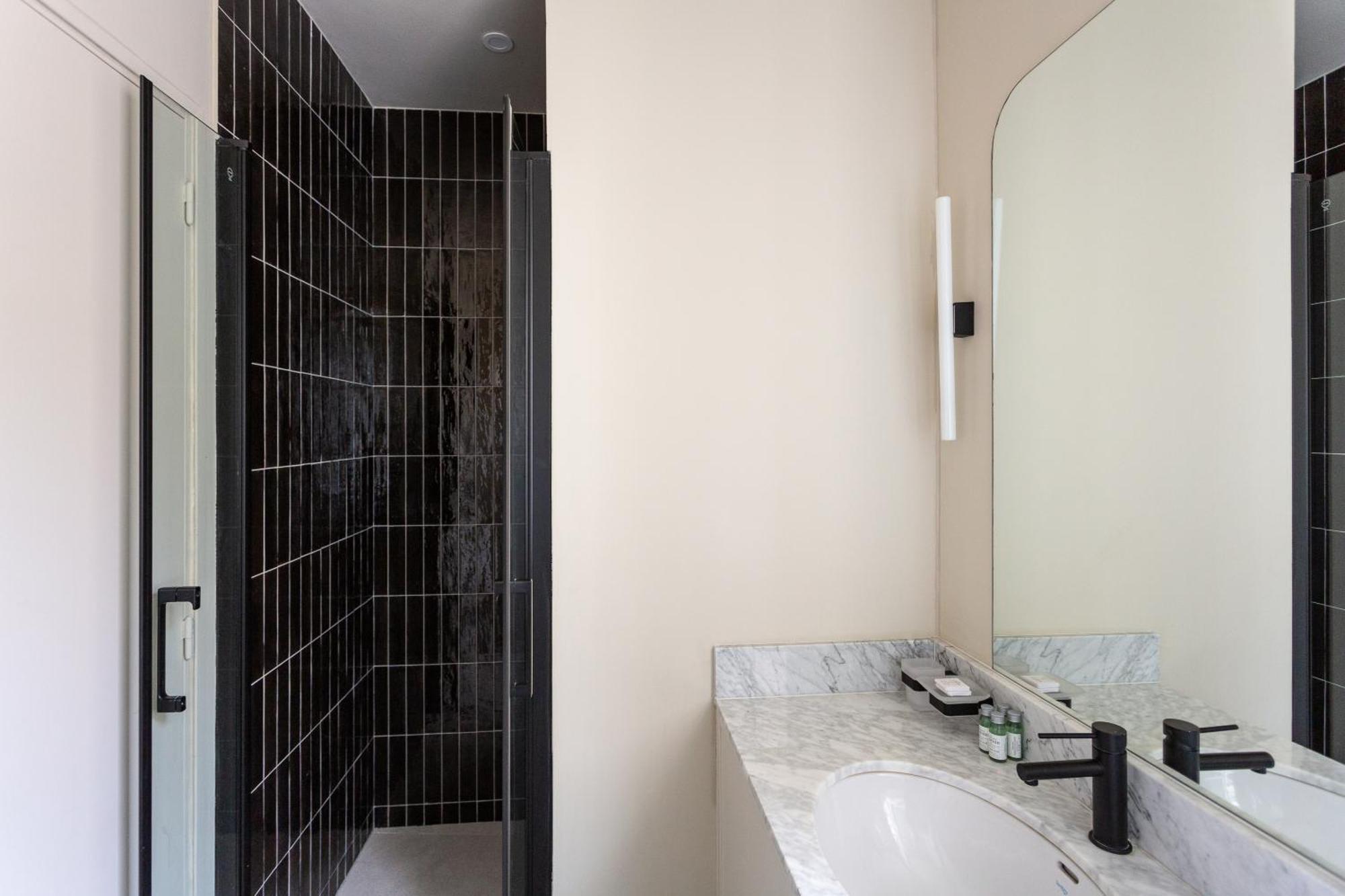 The Carla Suite Eiffel Tower View Paris Ngoại thất bức ảnh